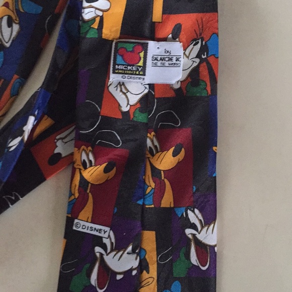 Disney Mickey Tie - Picture 3 of 5